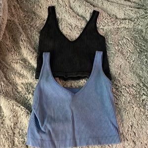 Cropped tank tops